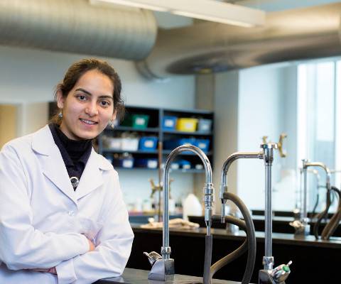 Du học Canada – Diploma Kỹ thuật viên Dược (Pharmacy Technician) của Centenial College